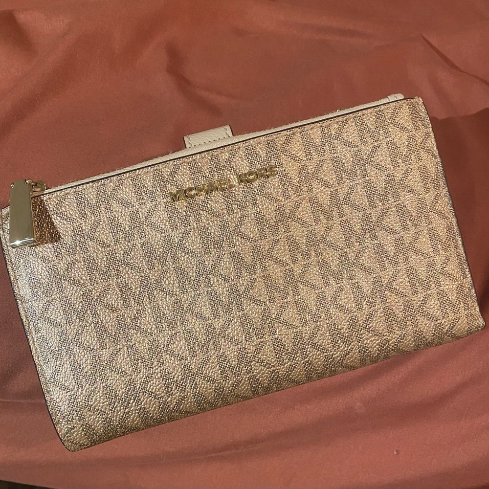Michael Kors Jet Set Double Zip Wristlet